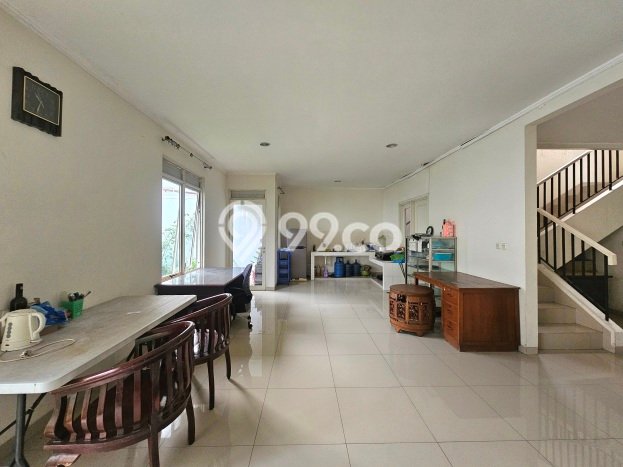 Rumah Modern 4 Kamar LT 200m2 di Suvarna Sutera Rumah Modern 4 Kamar LT 200m2 di Suvarna Sutera