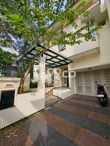 Jual Rumah Luas Elegan Dengan View Eksklusif di Gading Serpong, Tangerang Jual Rumah Luas Elegan Dengan View Eksklusif di Gading Serpong, Tangerang