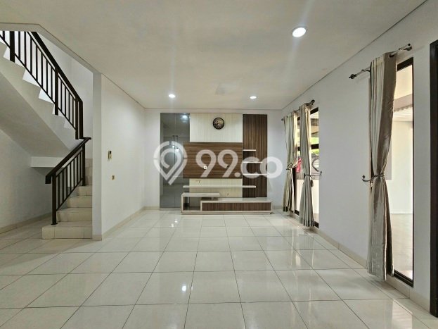 Hunian Nyaman Asri 3 KT Siap Pakai di BSD Green Wich Tangerang Hunian Nyaman Asri 3 KT Siap Pakai di BSD Green Wich Tangerang