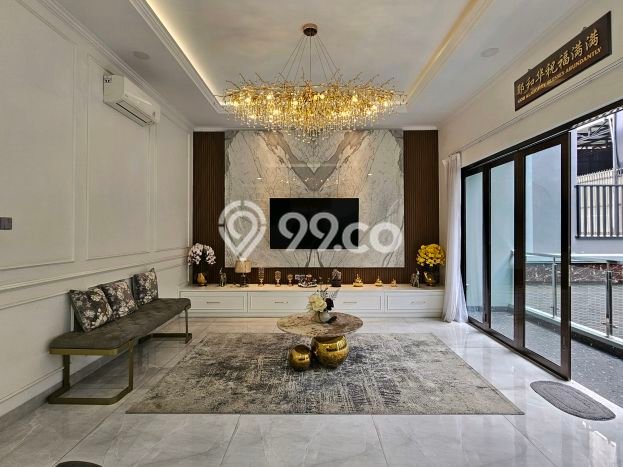 Rumah Kawasan Gading Serpong, LT 250m2m², LB 600m2m² Rumah Kawasan Gading Serpong, LT 250m2m², LB 600m2m²