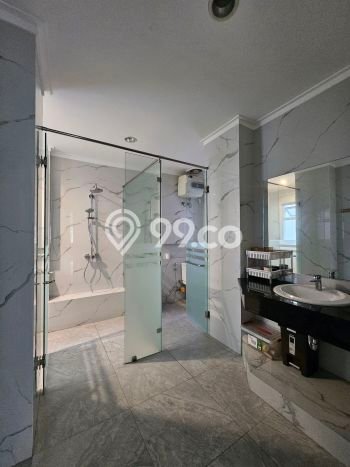 Jual Rumah Luas Elegan Dengan View Eksklusif di Gading Serpong, Tangerang Jual Rumah Luas Elegan Dengan View Eksklusif di Gading Serpong, Tangerang