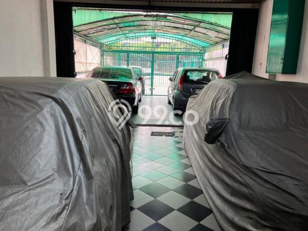Ruko Dijual di Prime Area Jakarta Barat Luas 940m2 Ruko Dijual di Prime Area Jakarta Barat Luas 940m2