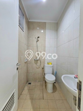 HARGA SPECIAL! Rumah Strategis di Gading Serpong, Luas 84m² Bangunan 105m² HARGA SPECIAL! Rumah Strategis di Gading Serpong, Luas 84m² Bangunan 105m²