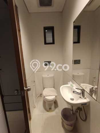 Rumah Modern Minimalis 6 Kamar Siap Huni di BSD Rumah Modern Minimalis 6 Kamar Siap Huni di BSD