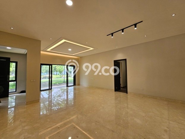 Rumah di BSD Eminent, Tangerang, Luas 234m² LB 380m² Rumah di BSD Eminent, Tangerang, Luas 234m² LB 380m²