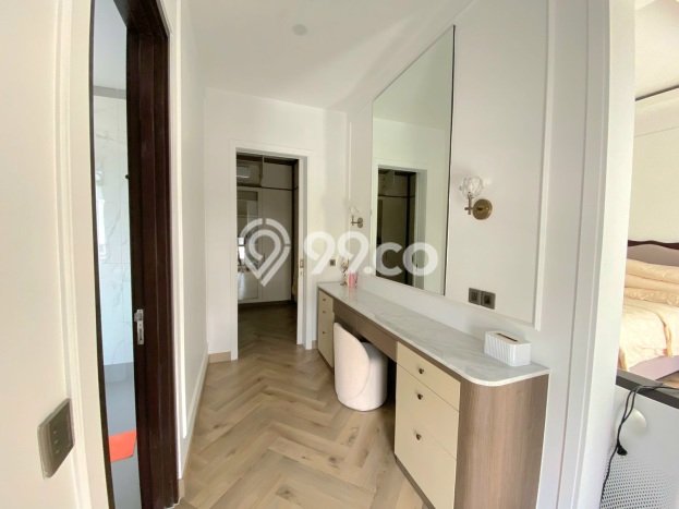 Ready to Use! Luxury House LT 160m2 Desain Elegan di BSD Ready to Use! Luxury House LT 160m2 Desain Elegan di BSD