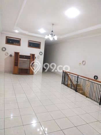 Unit Ruko Dijual di Bandung LT 137m2 & LB 300m2 Unit Ruko Dijual di Bandung LT 137m2 & LB 300m2
