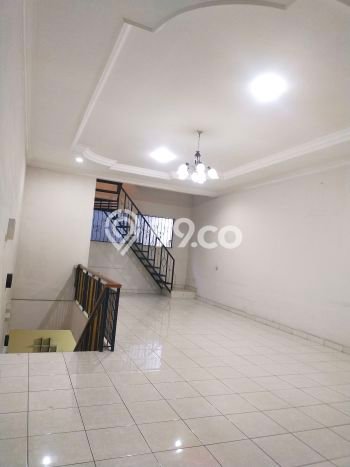 Unit Ruko Dijual di Bandung LT 137m2 & LB 300m2 Unit Ruko Dijual di Bandung LT 137m2 & LB 300m2