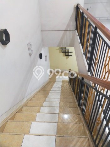 Unit Ruko Dijual di Bandung LT 137m2 & LB 300m2 Unit Ruko Dijual di Bandung LT 137m2 & LB 300m2