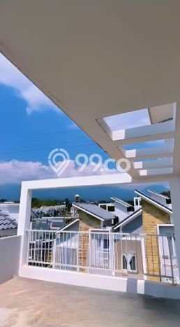 Rumah Modern LT 94m2m² Terawat di Kompleks Perumahan Lowokwaru, Malang Rumah Modern LT 94m2m² Terawat di Kompleks Perumahan Lowokwaru, Malang