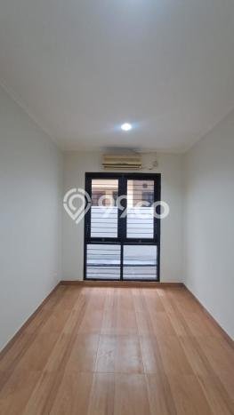 Rumah Elit Modern Siap Huni di Cirendeu Jakarta Selatan Rumah Elit Modern Siap Huni di Cirendeu Jakarta Selatan