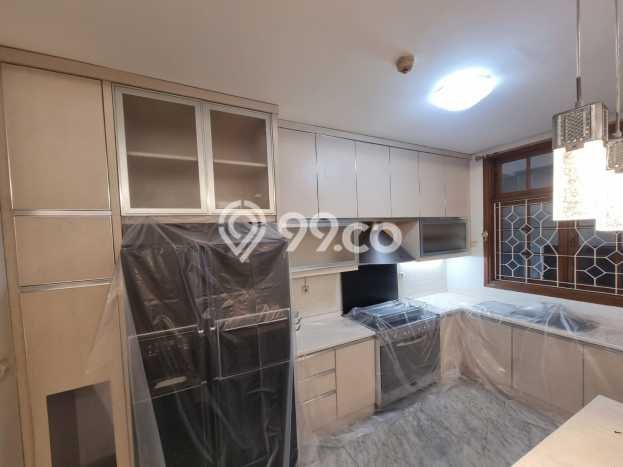 Disewakan Rumah Strategis LT 600m2 / LB 800m2 di Pondok Indah, Jakarta Selatan Disewakan Rumah Strategis LT 600m2 / LB 800m2 di Pondok Indah, Jakarta Selatan