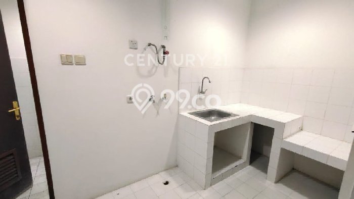 Apartemen Siap Pakai 3 BR dengan Harga Terjangkau di Area Cilandak, Jakarta Selatan Apartemen Siap Pakai 3 BR dengan Harga Terjangkau di Area Cilandak, Jakarta Selatan