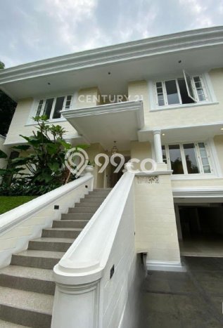 Disewakan Rumah Strategis di Pondok Indah LT 422m2 / LB 650m2 Siap Huni Disewakan Rumah Strategis di Pondok Indah LT 422m2 / LB 650m2 Siap Huni