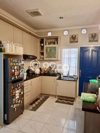 For Sale Hunian Rumah Terawat 2 KT di Sektor 9-Bintaro, Tangerang Selatan For Sale Hunian Rumah Terawat 2 KT di Sektor 9-Bintaro, Tangerang Selatan