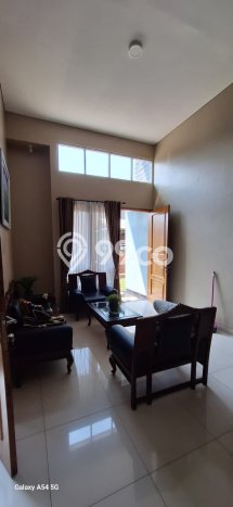 HARGA SPECIAL! Rumah Asri di Harapan Indah, LT 144m² Bangunan 250m² HARGA SPECIAL! Rumah Asri di Harapan Indah, LT 144m² Bangunan 250m²