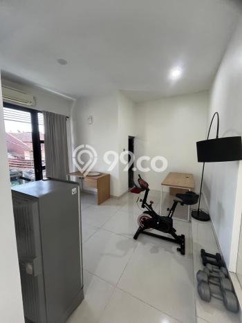 Rumah Mewah LB 194m2 Siap Huni Desain Elegan di Sektor 3 - Bintaro, Tangerang Selatan Rumah Mewah LB 194m2 Siap Huni Desain Elegan di Sektor 3 - Bintaro, Tangerang Selatan
