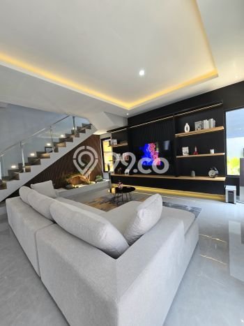 Ready to Use! Premium House LT 344m2 Desain Modern di BSD City Ready to Use! Premium House LT 344m2 Desain Modern di BSD City
