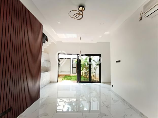 Rumah Modern Minimalis 4 Kamar Bisa Langsung Pindah di Pesanggrahan Rumah Modern Minimalis 4 Kamar Bisa Langsung Pindah di Pesanggrahan