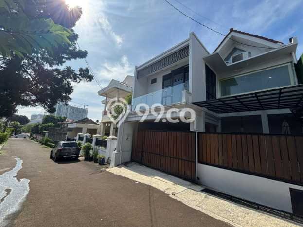 Rumah Mewah LB 194m2 Siap Huni Desain Elegan di Sektor 3 - Bintaro, Tangerang Selatan Rumah Mewah LB 194m2 Siap Huni Desain Elegan di Sektor 3 - Bintaro, Tangerang Selatan