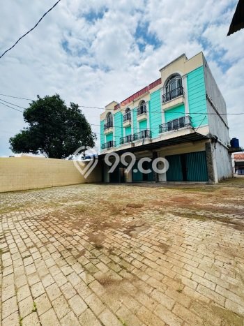 SEWA TERBAIK! Ruko di BSD, Luas 150m², Jalan Strategis SEWA TERBAIK! Ruko di BSD, Luas 150m², Jalan Strategis