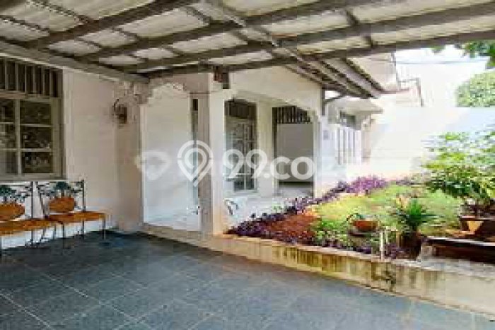 Jual Rumah Eksklusif 2 KT di Sektor 5 - Bintaro, Tangerang Selatan Jual Rumah Eksklusif 2 KT di Sektor 5 - Bintaro, Tangerang Selatan