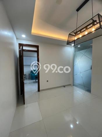 Rumah Mewah LB 194m2 Siap Huni Desain Elegan di Sektor 3 - Bintaro, Tangerang Selatan Rumah Mewah LB 194m2 Siap Huni Desain Elegan di Sektor 3 - Bintaro, Tangerang Selatan