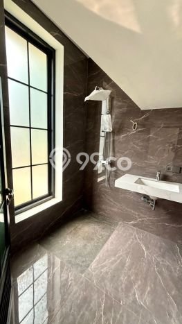 Jual Rumah Mewah Elegan Dengan View Cantik di Sektor 9-Bintaro, Tangerang Selatan Jual Rumah Mewah Elegan Dengan View Cantik di Sektor 9-Bintaro, Tangerang Selatan