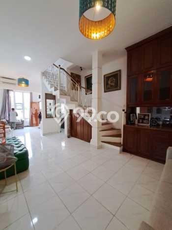 Rumah Modern 3 KT di Sektor 9-Bintaro Tangerang Selatan Semi Furnished Rumah Modern 3 KT di Sektor 9-Bintaro Tangerang Selatan Semi Furnished
