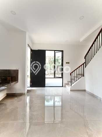 Rumah Elit Modern Siap Huni di Sektor 9-Bintaro Tangerang Selatan Rumah Elit Modern Siap Huni di Sektor 9-Bintaro Tangerang Selatan