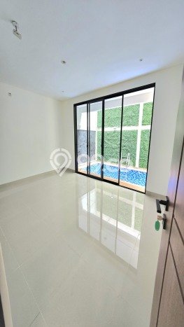Rumah Elit Modern Tanpa Renovasi di Bintaro Jakarta Selatan Rumah Elit Modern Tanpa Renovasi di Bintaro Jakarta Selatan