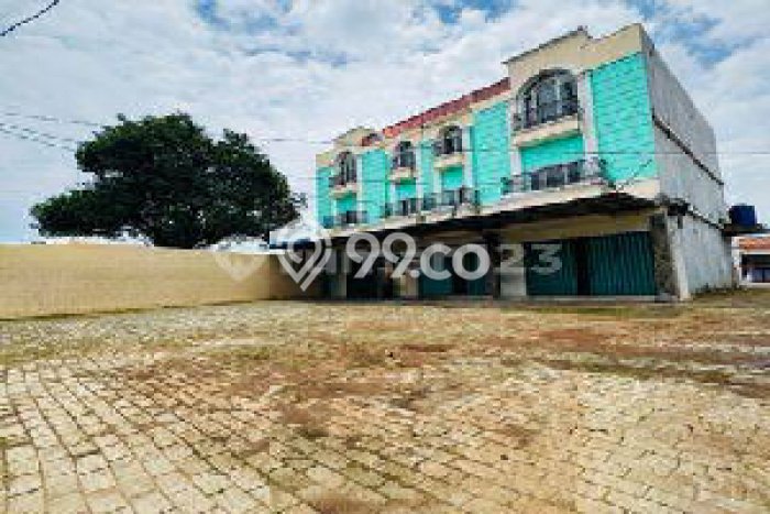 SEWA TERBAIK! Ruko di BSD, Luas 150m², Jalan Strategis SEWA TERBAIK! Ruko di BSD, Luas 150m², Jalan Strategis