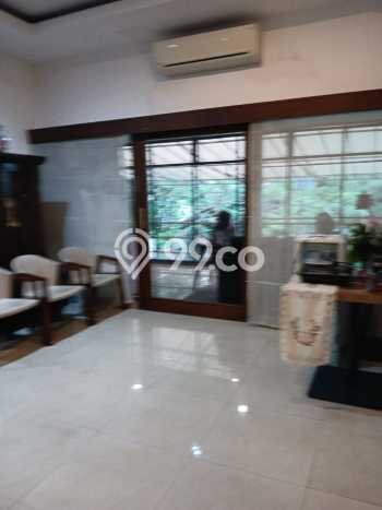 For Sale! Premium House LT 1000m2 Desain Elegan di Kemang For Sale! Premium House LT 1000m2 Desain Elegan di Kemang