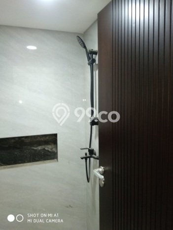 Siap Huni Hunian Elit 4 Kamar di Cempaka Putih Dekat ke Mana Pun Siap Huni Hunian Elit 4 Kamar di Cempaka Putih Dekat ke Mana Pun