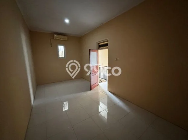 Hunian Cantik Modern Lb 160m2 di Karang Tengah, Tangerang Hunian Cantik Modern Lb 160m2 di Karang Tengah, Tangerang
