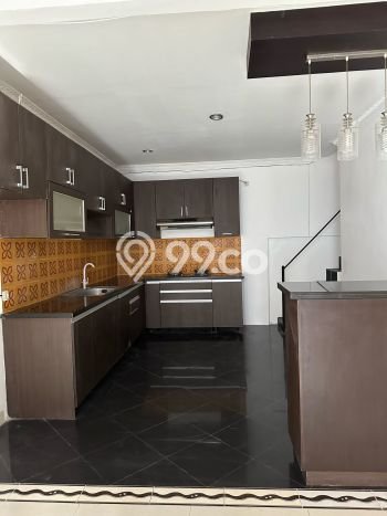 Dijual Rumah Eksklusif 4 KT di Taman Griya, Badung Dijual Rumah Eksklusif 4 KT di Taman Griya, Badung