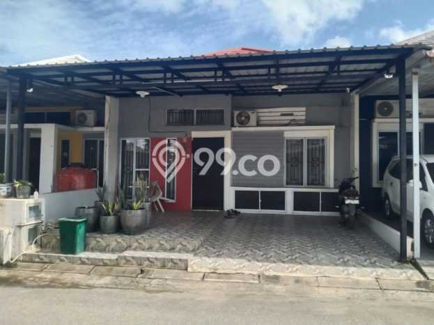 Jual Rumah Strategis Bagus Punya 4 KT di Batam Kota Batam - Jual Rumah Strategis Bagus Punya 4 KT di Batam Kota Batam -