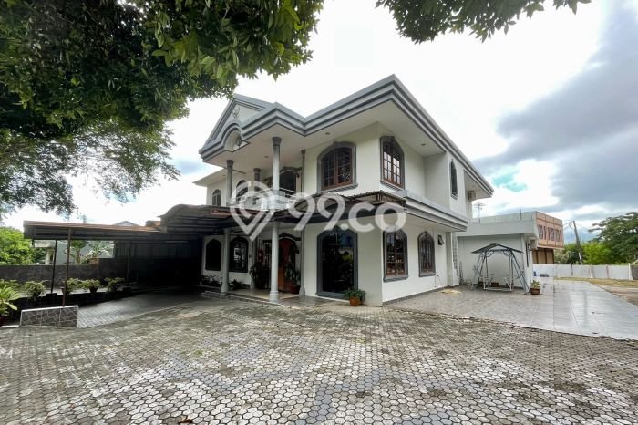 Ready to Use! Luxury House LT 608m2 Desain Elegan di Batam Centre Ready to Use! Luxury House LT 608m2 Desain Elegan di Batam Centre