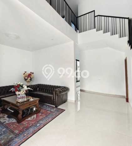 Ready to Use! Premium House LT 420m2 Desain Modern di Batam Centre Ready to Use! Premium House LT 420m2 Desain Modern di Batam Centre