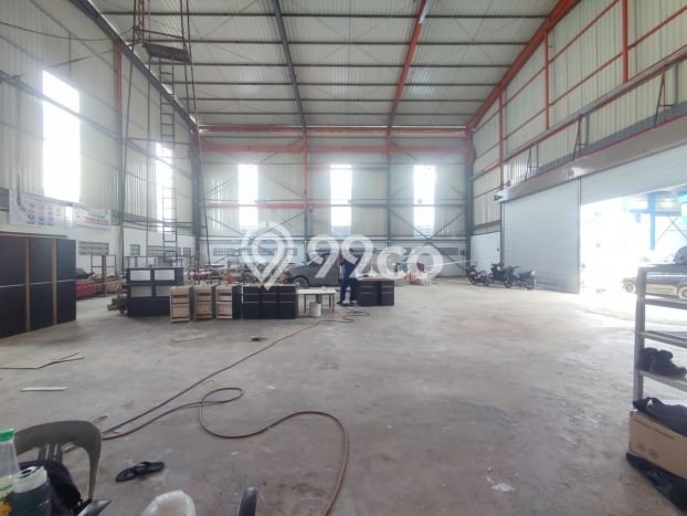 Unit Gudang Disewakan di Tanjung Uncang di Area Ramai & Strategis Unit Gudang Disewakan di Tanjung Uncang di Area Ramai & Strategis