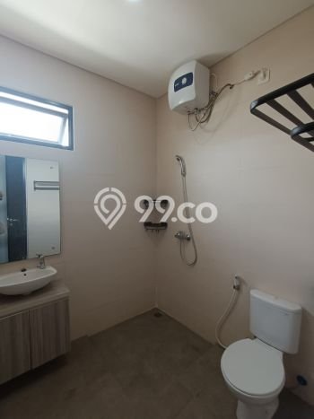 For Sale Hunian Rumah Terawat 4 Kamar di Batam Centre, Batam For Sale Hunian Rumah Terawat 4 Kamar di Batam Centre, Batam