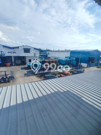 Unit Gudang Disewakan di Tanjung Uncang di Area Ramai & Strategis Unit Gudang Disewakan di Tanjung Uncang di Area Ramai & Strategis