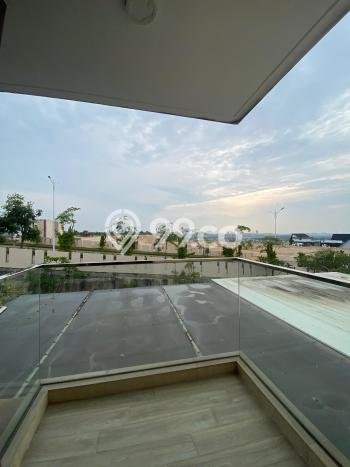 Ready to Use! Premium House LT 200m2 Desain Elegan di Batam Centre Ready to Use! Premium House LT 200m2 Desain Elegan di Batam Centre