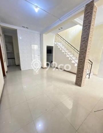 Siap Huni Hunian Elit 5 Kamar di Kelapa Gading Dekat ke Mana Pun Siap Huni Hunian Elit 5 Kamar di Kelapa Gading Dekat ke Mana Pun