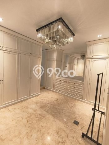 Jual Rumah Mewah Elegan Dengan View Cantik di Sunter, Jakarta Utara Jual Rumah Mewah Elegan Dengan View Cantik di Sunter, Jakarta Utara