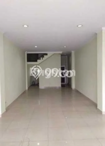Ruko Dijual di Jakarta Timur LT 110m2 & LB 320m2 Lokasi Terbaik! Ruko Dijual di Jakarta Timur LT 110m2 & LB 320m2 Lokasi Terbaik!