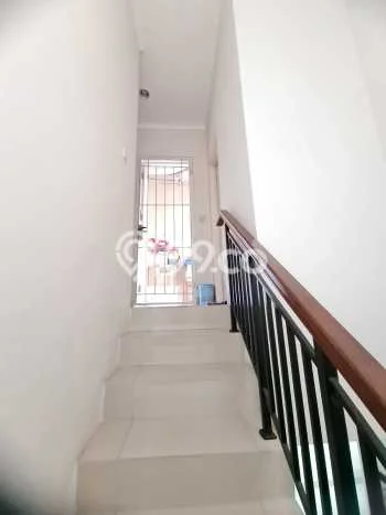 Rumah Luas Asri 3 KT Siap Pakai di Gading Serpong Tangerang Rumah Luas Asri 3 KT Siap Pakai di Gading Serpong Tangerang