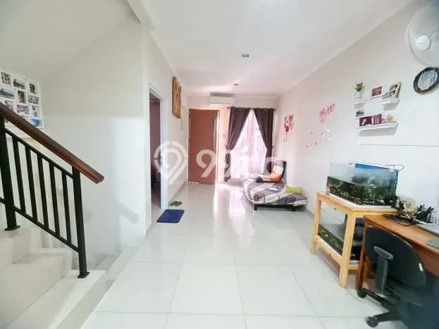 Rumah Luas Asri 3 KT Siap Pakai di Gading Serpong Tangerang Rumah Luas Asri 3 KT Siap Pakai di Gading Serpong Tangerang