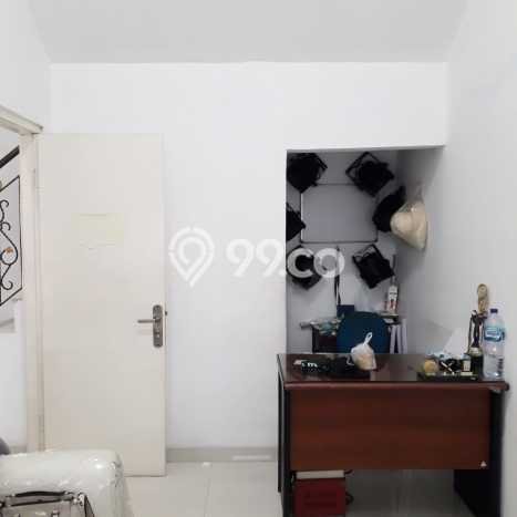 Jual Rumah Bagus Siap Huni LB 247m2 di Cipondoh, Tangerang Jual Rumah Bagus Siap Huni LB 247m2 di Cipondoh, Tangerang