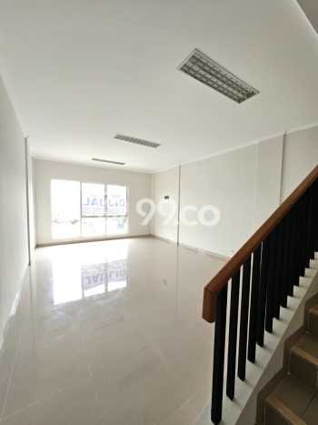Unit Ruko Dijual di Tangerang LT 80m2 & LB 163m2 Unit Ruko Dijual di Tangerang LT 80m2 & LB 163m2